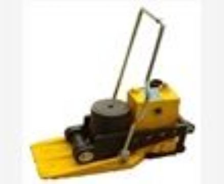 點擊查看詳細(xì)信息<br>標(biāo)題：YQD-245型液壓起道器 閱讀次數(shù)：1809